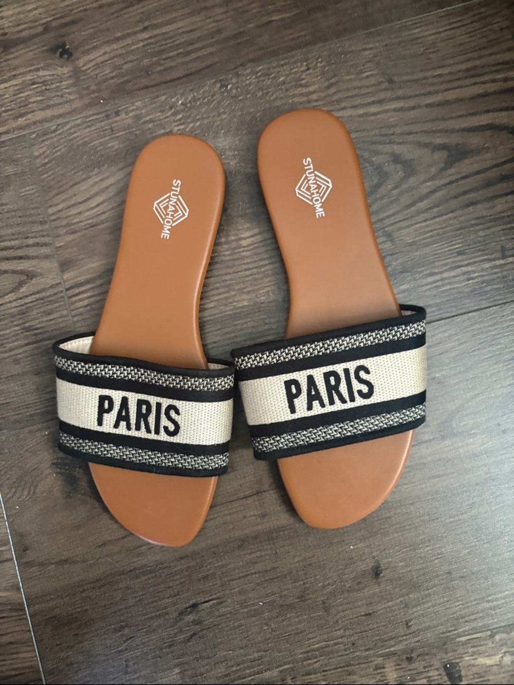 Embroidered slides